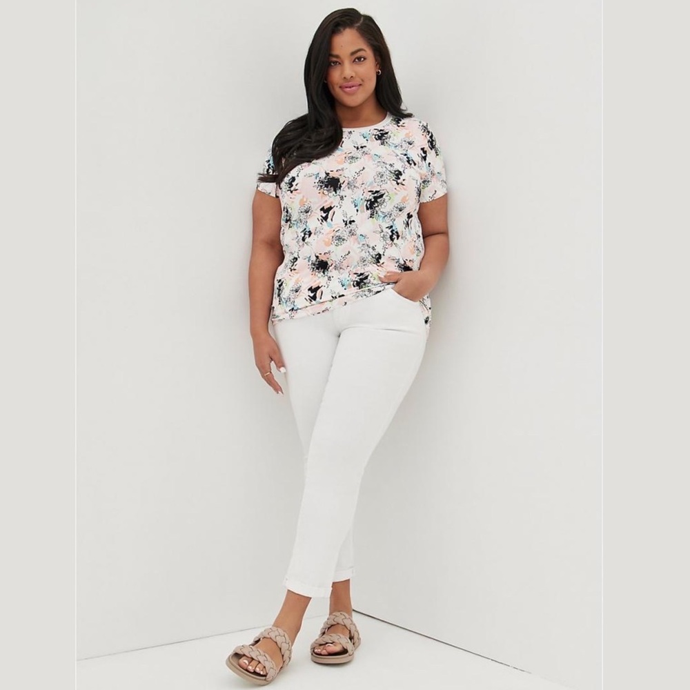 Torrid Perfect Super Soft Crew Neck White Multi Floral Splash T-Shirt Size 3X